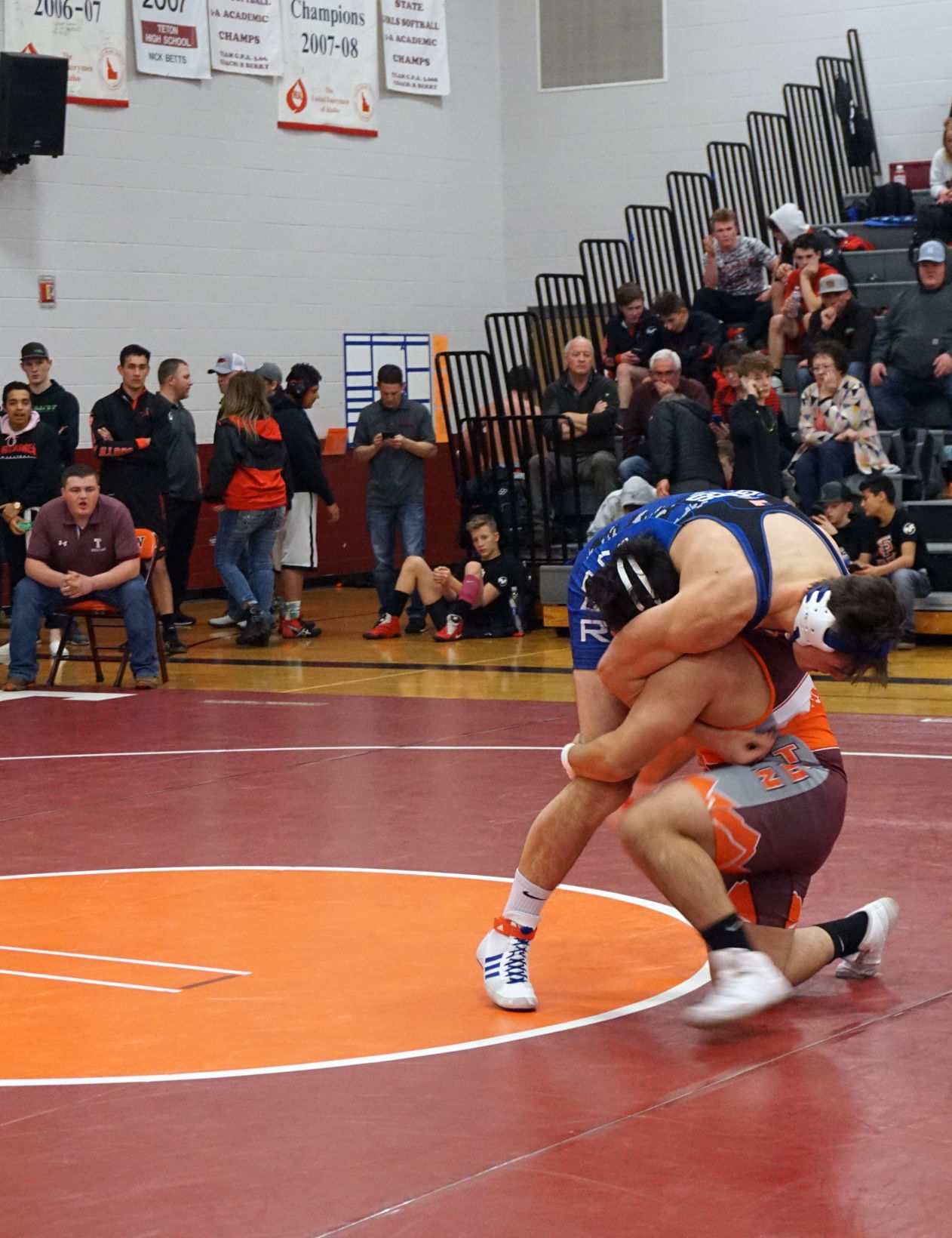 wrestle1.jpg